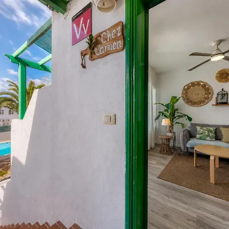 Chez Carmen Allegranza - Pool View - By Lanzarote דירה