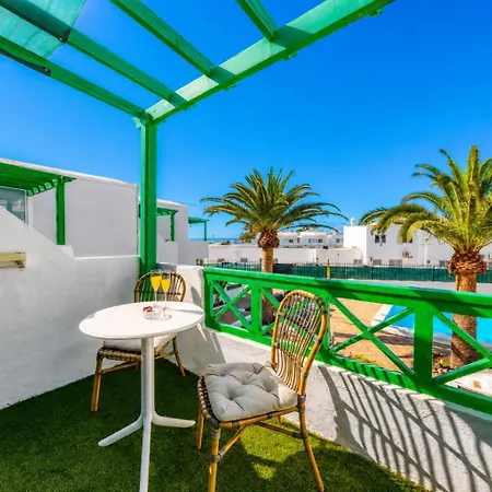 Chez Carmen Allegranza - Pool View - By Lanzarote Appartement