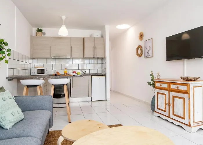 Chez Carmen Allegranza - Pool View - By Lanzarote アパート *